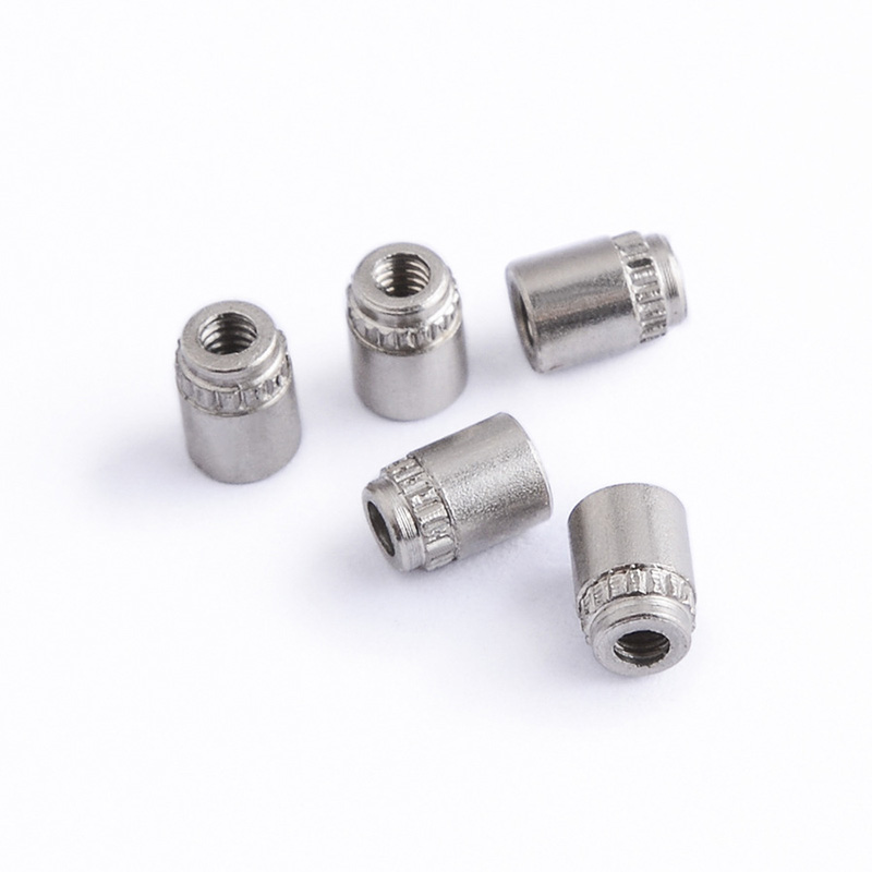 PCB kartı için UN perçinli saplama