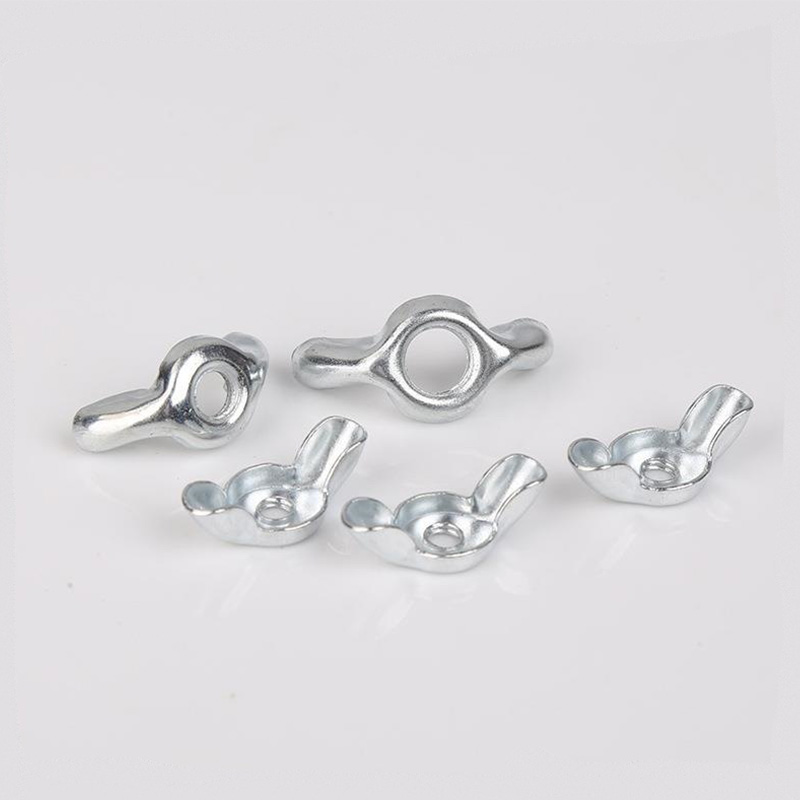 Kanatlı Somun Yuvarlak Kulaklar